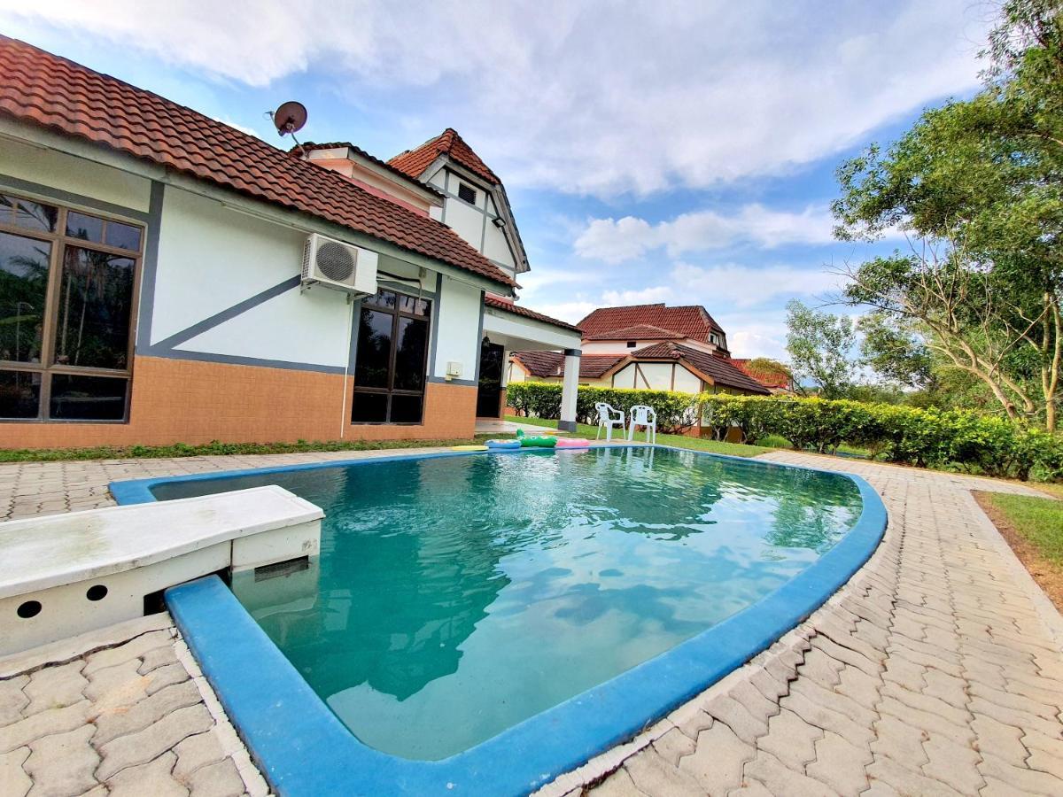Melaka Afamosa Villa With Private Pool For 10 Pax アロー・ガジャ エクステリア 写真